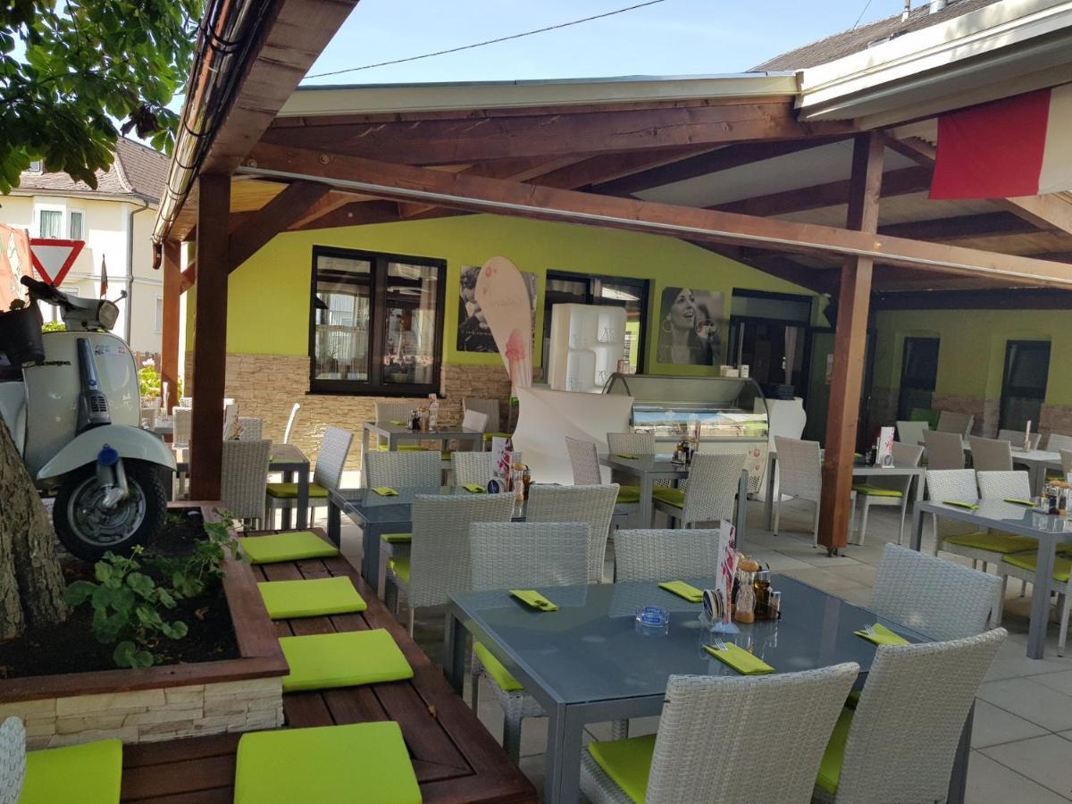 Zum Kleinen Italiener - Ristorante Pizzeria Pension 게인버그 외부 사진